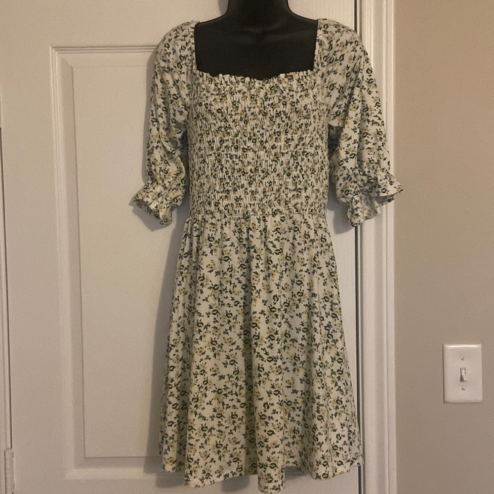 Wayf Floral Bib Dress 🌼💚